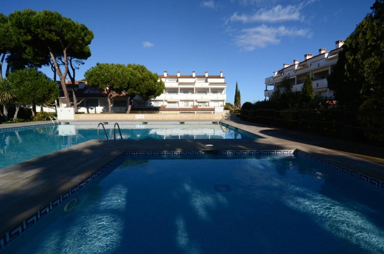 Gran Sol - Apartamentos L' Escala Luaran gambar