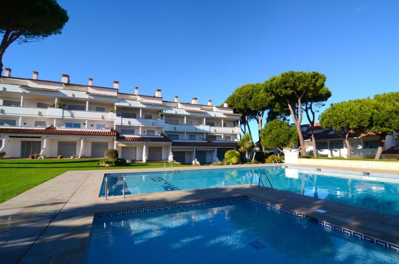 Gran Sol - Apartamentos L' Escala Luaran gambar