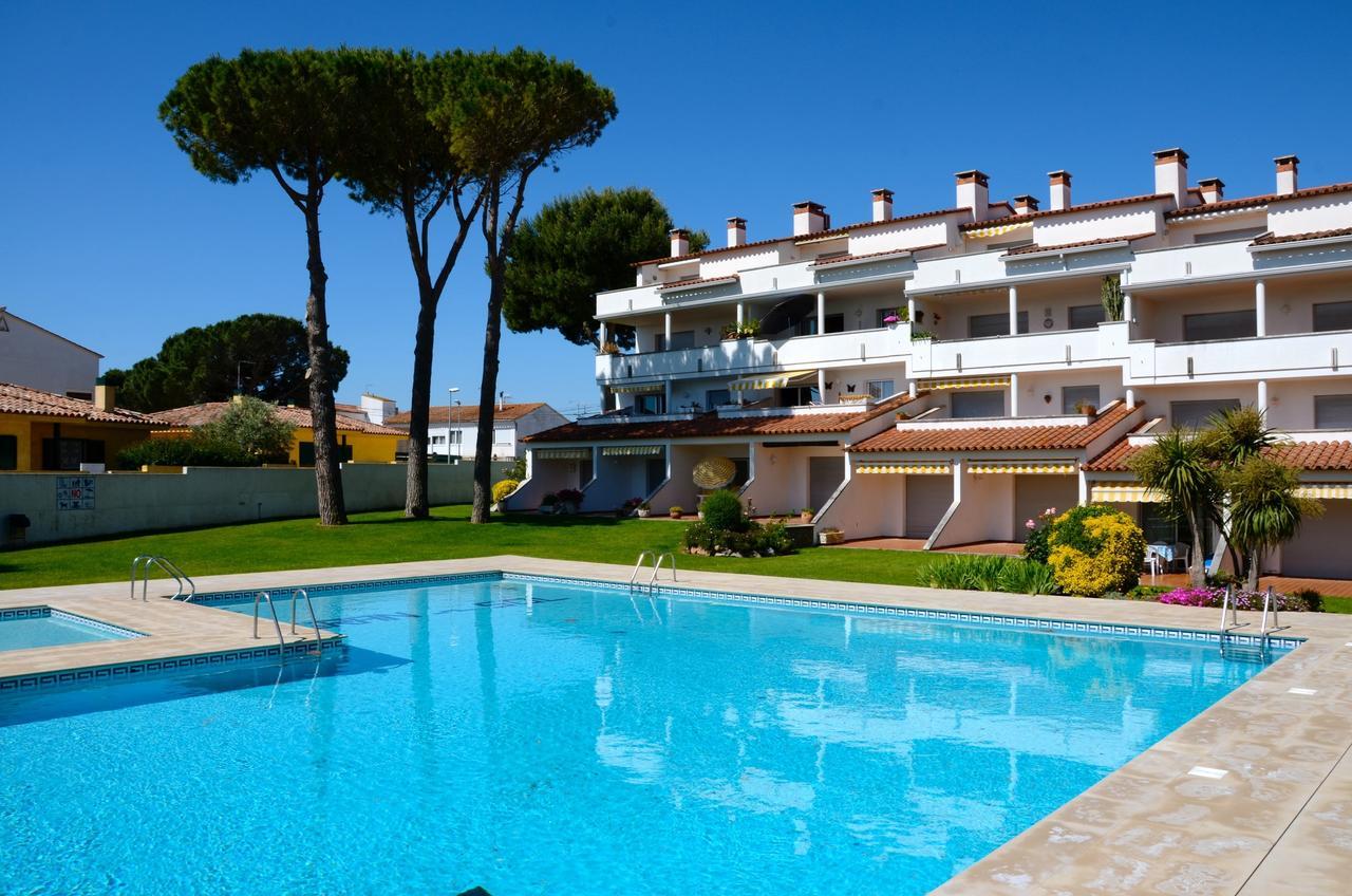 Gran Sol - Apartamentos L' Escala Luaran gambar